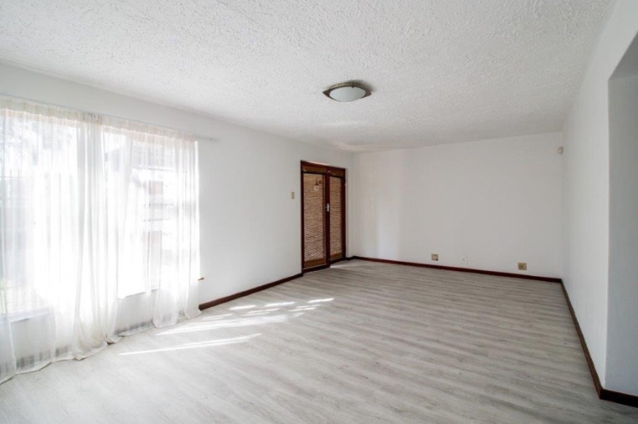 To Let 3 Bedroom Property for Rent in Beacon Bay Eastern Cape